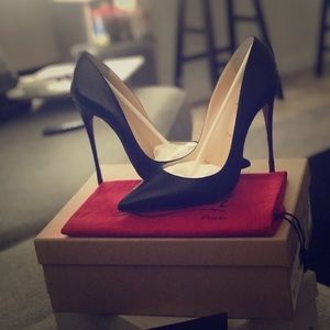 Christian Louboutin So Kate Kid 120